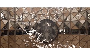 นี่หรือคือสตาร์บั๊คส์เกาหลี มัน ใหญ่ มาก! Starbucks Famille Park